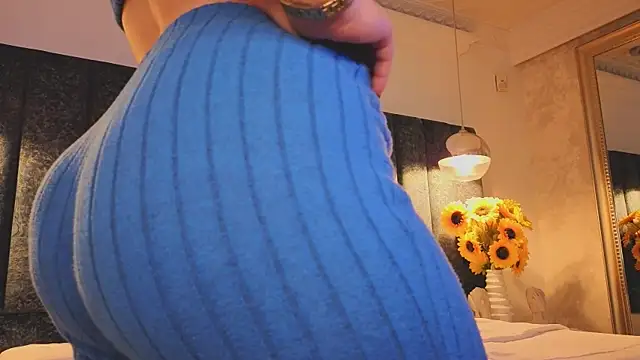 Ariannaa Suarez1 online show from March 2026 07:35:01 PM