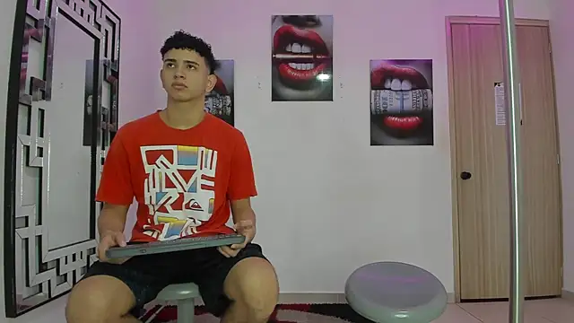 KING OFF BOYS online show from November 2025 01:03:01 PM