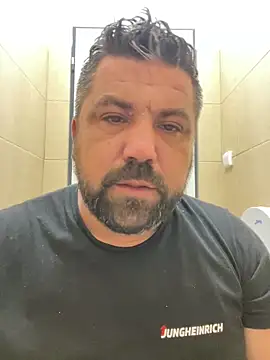 Snapshot of Alexander18edd chatting on September 2025 11:10:01 AM Alexander18edd online show from September 2025 11:10:01 AM