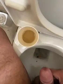 Snapshot of Alexander18edd chatting on November 2025 01:32:02 PM Alexander18edd online show from November 2025 01:32:02 PM