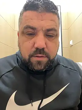 Snapshot of Alexander18edd chatting on February 2026 06:39:02 AM Alexander18edd online show from February 2026 06:39:02 AM