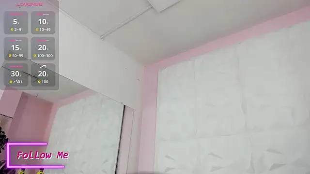 Valeriagomez  online show from October 2025 12:04:02 PM