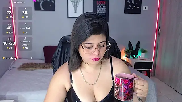 Snapshot of Veronika_metal chatting on March 2025 11:08:02 AM Veronika metal online show from March 2025 11:08:02 AM