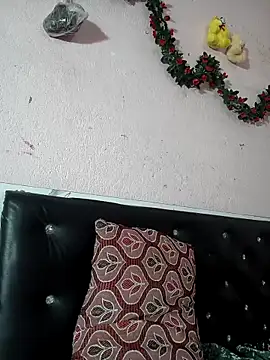 Snapshot of kusum_girl chatting on October 2025 07:43:01 PM kusum girl online show from October 2025 07:43:01 PM