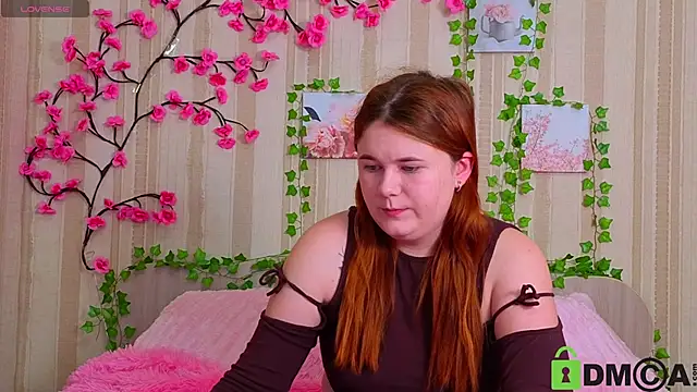 Snapshot of Eva_Starlight chatting on May 2026 05:57:02 AM Eva Starlight online show from May 2026 05:57:02 AM