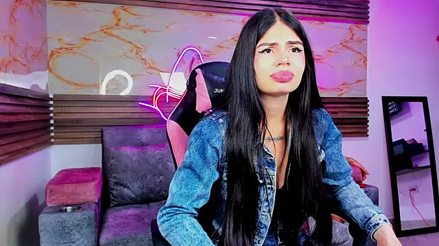 Cloe roouse online show from May 2026 11:42:01 PM