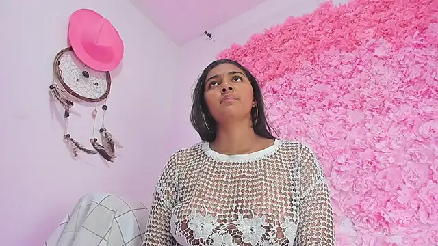 Melodymoore  online show from March 2026 10:23:01 PM