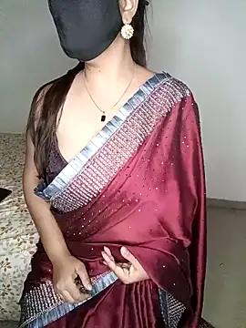 Snapshot of neha_rohan12 chatting on March 2025 06:54:02 PM neha rohan12 online show from March 2025 06:54:02 PM