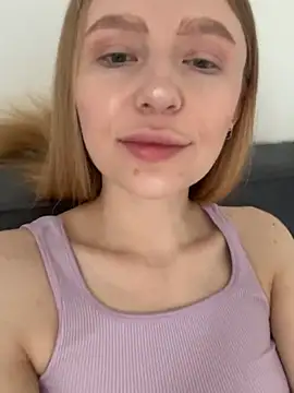 Snapshot of EvaBrooklyn chatting on March 2025 05:53:01 AM EvaBrooklyn online show from March 2025 05:53:01 AM