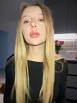 Snapshot of EvaBrooklyn chatting on March 2025 03:39:01 PM EvaBrooklyn online show from March 2025 03:39:01 PM