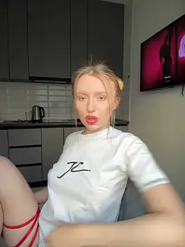 Snapshot of EvaBrooklyn chatting on March 2025 02:47:01 PM EvaBrooklyn online show from March 2025 02:47:01 PM