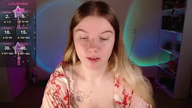 Strawberry juli online show from September 2025 09:10:02 AM