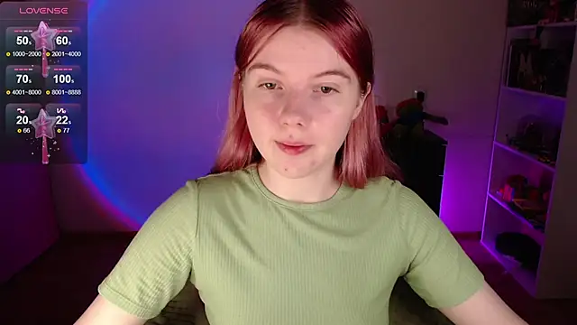 Strawberry juli online show from November 2025 09:30:01 AM