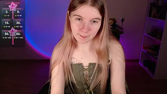 Strawberry juli online show from March 2026 03:26:01 PM