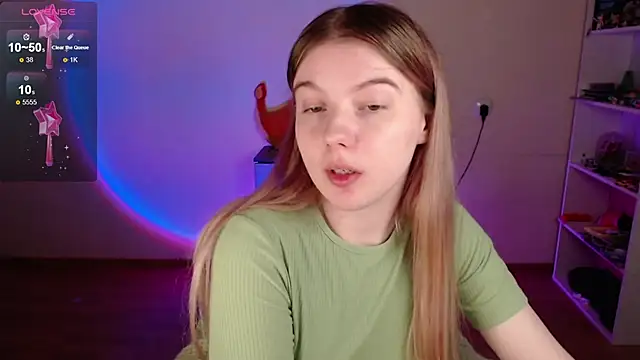 Strawberry juli online show from April 2026 07:45:01 AM