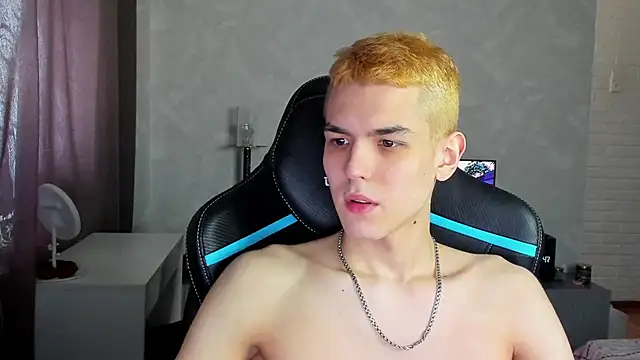 TravisRevas online show from March 2025 07:49:02 AM