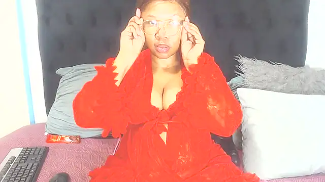 BootyClitQueen online show from July 2026 10:11:01 PM