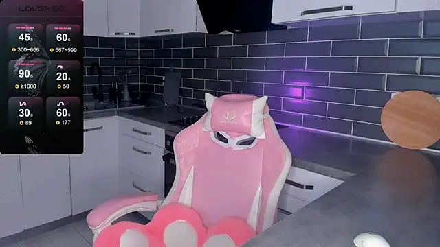 ShaiyaMinn3 online show from April 2026 05:17:01 PM