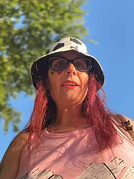 Snapshot of NataKitten chatting on June 2026 03:22:01 AM NataKitten online show from June 2026 03:22:01 AM