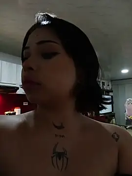 Snapshot of Akame_yumi chatting on November 2025 12:21:01 AM Akame yumi online show from November 2025 12:21:01 AM