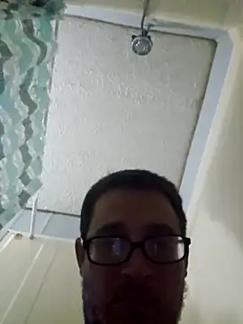 dylanroberts1995 online show from March 2025 05:39:02 PM