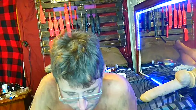 dylanroberts1995 online show from October 2025 10:50:01 PM