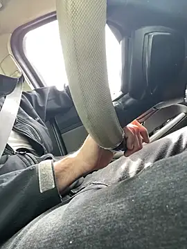 YJeromZCoxk online show from March 2025 12:00:01 PM