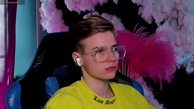 Jean Wilsons online show from April 2026 11:13:01 AM