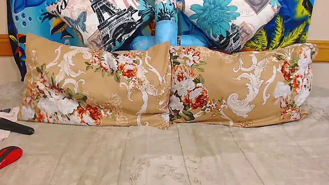 ChocolateClit online show from October 2025 05:17:01 PM