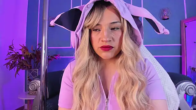 TaraTaylorr online show from October 2025 02:09:02 AM