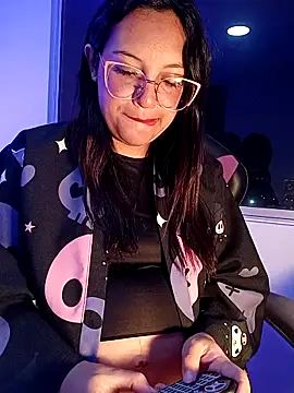 MiaStarts online show from February 2026 10:20:02 AM