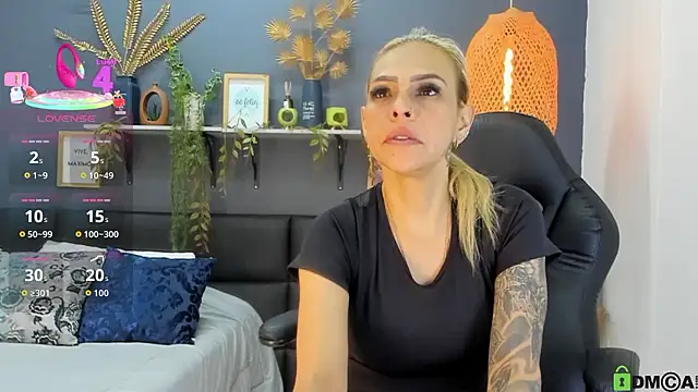 yessila parker online show from January 2026 10:41:02 AM