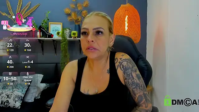 Snapshot of yessila_parker chatting on May 2026 08:41:01 AM yessila parker online show from May 2026 08:41:01 AM