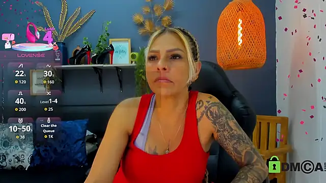 Snapshot of yessila_parker chatting on June 2026 08:52:01 AM yessila parker online show from June 2026 08:52:01 AM