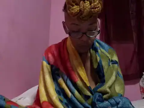 Ladyzee25 online show from January 2026 04:03:01 AM