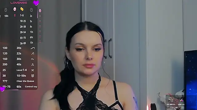 Miss Vic online show from March 2025 08:07:02 PM