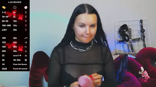 Miss Vic online show from October 2025 03:46:02 PM