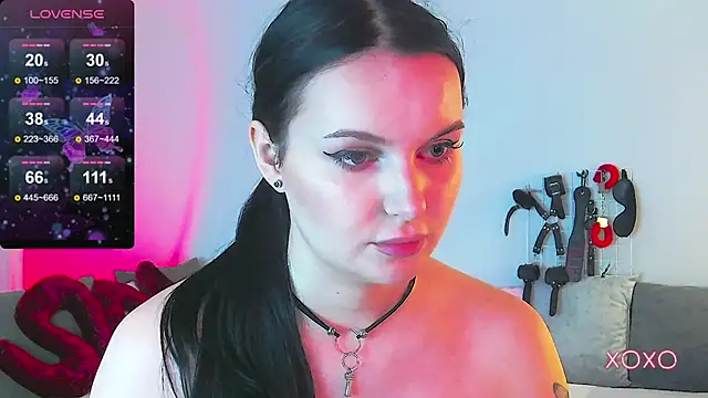 Miss Vic online show from April 2026 06:01:02 PM