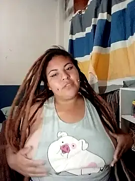 Snapshot of Angela-Lovee22 chatting on January 2026 12:37:01 AM Angela-Lovee22 online show from January 2026 12:37:01 AM