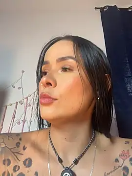 Snapshot of HotAlana_ chatting on April 2026 04:12:02 PM HotAlana online show from April 2026 04:12:02 PM
