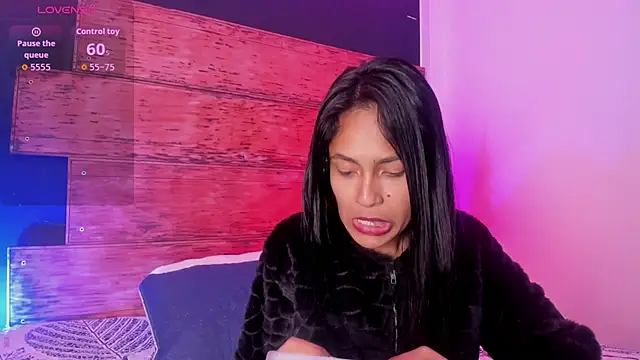 Snapshot of Fernanda_liie_ chatting on June 2026 01:03:01 PM Fernanda liie online show from June 2026 01:03:01 PM