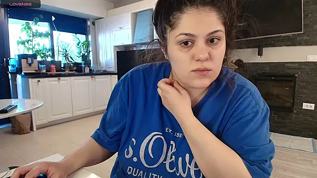 Layla- online show from March 2025 02:29:02 PM