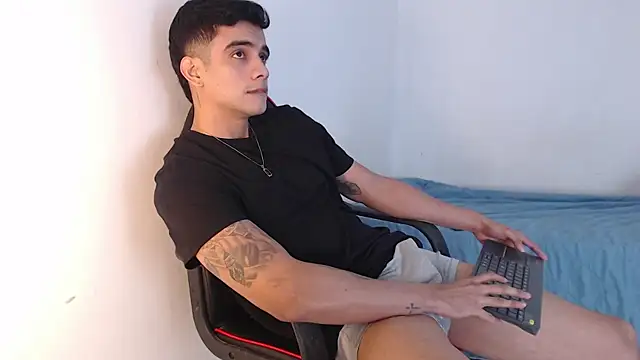 adam levis17 online show from September 2025 05:44:02 AM