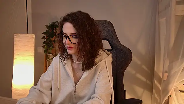 OliviaMcClean online show from February 2026 06:37:02 PM