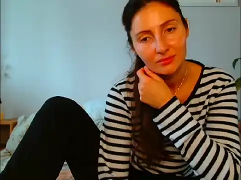 Irina9793 online show from October 2025 07:51:01 AM