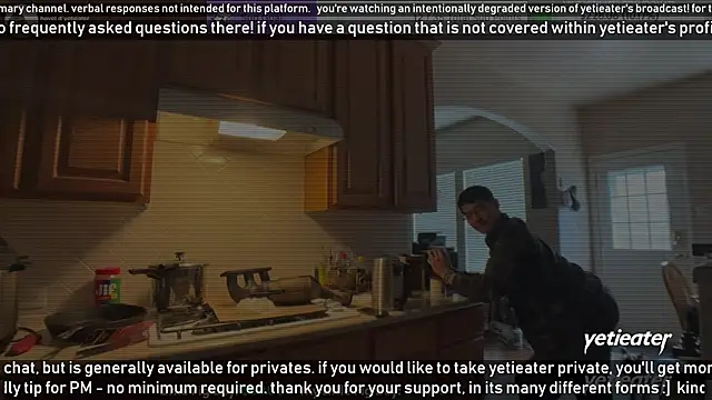 Snapshot of yetieater chatting on January 2025 06:33:02 PM yetieater online show from January 2025 06:33:02 PM