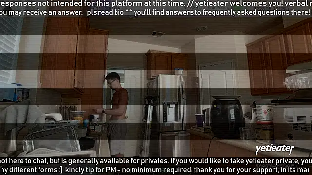 Snapshot of yetieater chatting on February 2026 06:45:01 PM yetieater online show from February 2026 06:45:01 PM