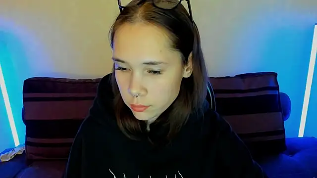 LilKittens online show from March 2025 05:18:01 PM