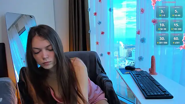 Alice neon online show from December 2025 12:53:01 AM