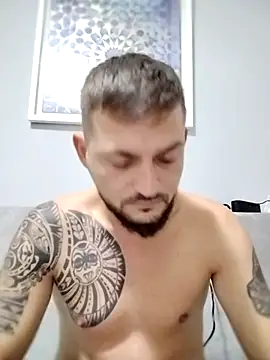 Snapshot of iurinicola chatting on October 2025 04:29:02 PM iurinicola online show from October 2025 04:29:02 PM